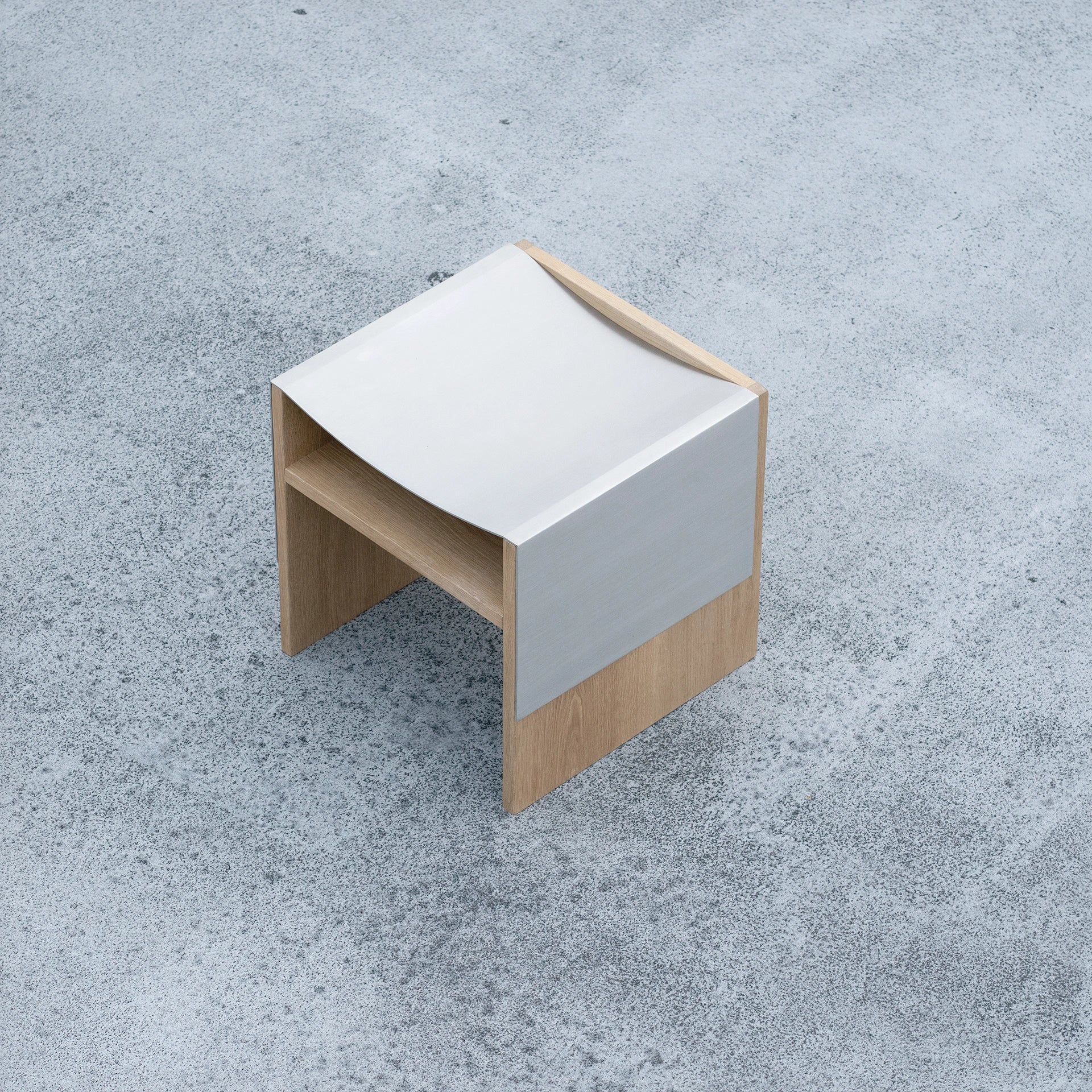 DOMINI-CHAIR